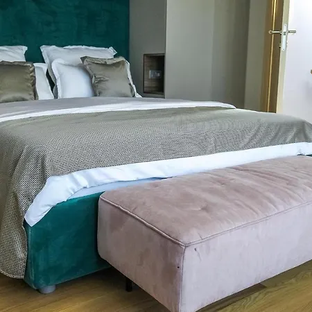 Olea Holiday home Petrcane